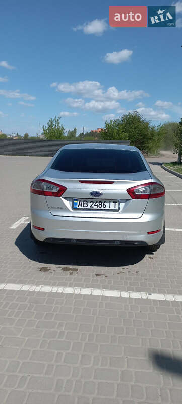 Седан Ford Mondeo 2012 в Ирпене