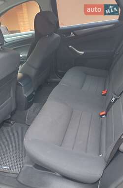 Седан Ford Mondeo 2012 в 