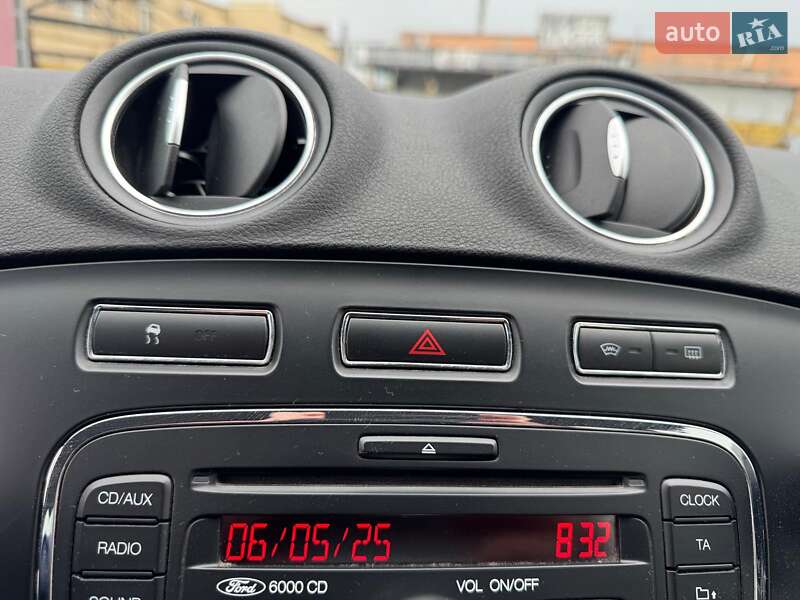 Седан Ford Mondeo 2012 в Запоріжжі