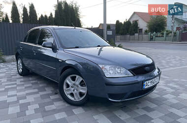 Седан Ford Mondeo 2000 в Рівному