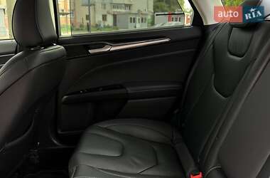 Седан Ford Mondeo 2019 в 