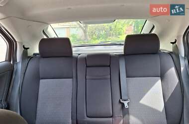 Лифтбек Ford Mondeo 2001 в 