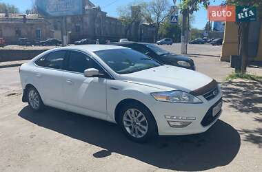Лифтбек Ford Mondeo 2013 в 