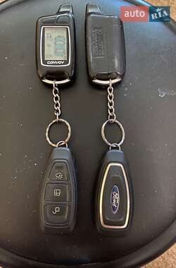 Лифтбек Ford Mondeo 2013 в 