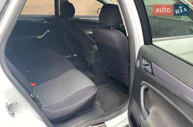 Лифтбек Ford Mondeo 2013 в 