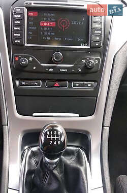 Универсал Ford Mondeo 2012 в 