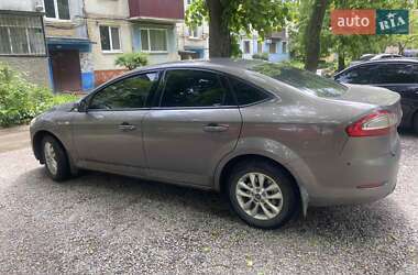 Седан Ford Mondeo 2011 в 