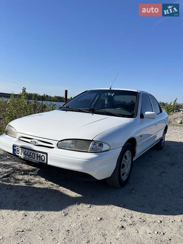 Седан Ford Mondeo 1994 в Кременчуге