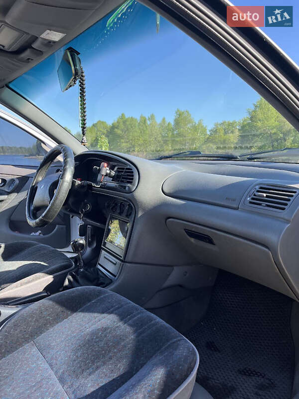 Седан Ford Mondeo 1994 в Кременчуге