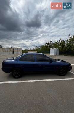 Седан Ford Mondeo 2000 в Кривом Роге