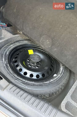 Седан Ford Mondeo 2012 в 