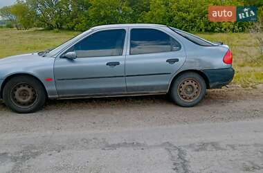 Ліфтбек Ford Mondeo 1998 в 