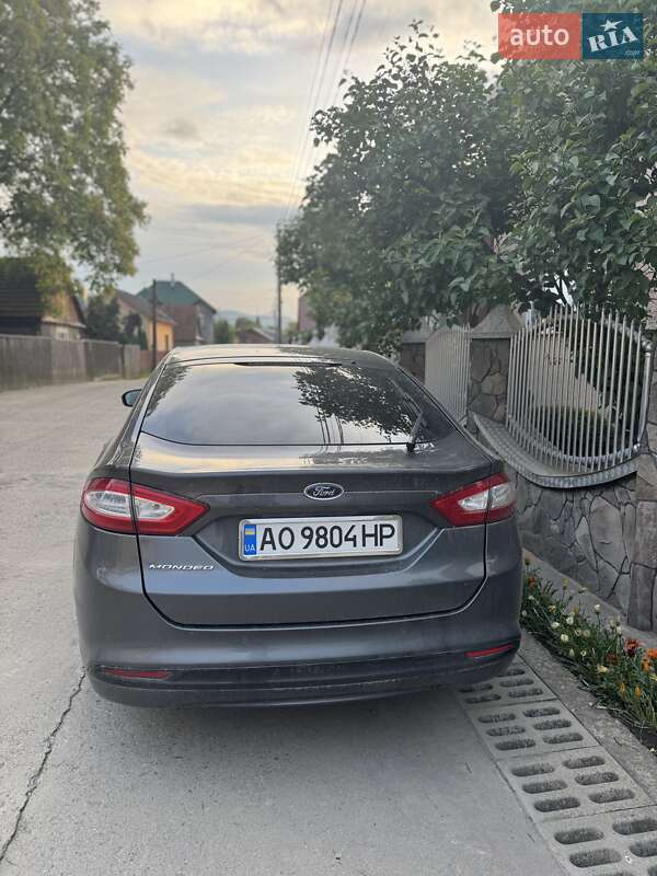 Ліфтбек Ford Mondeo 2015 в Тячеві