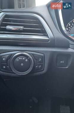 Лифтбек Ford Mondeo 2015 в 