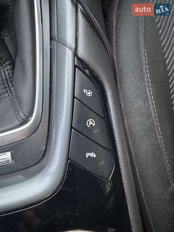 Ліфтбек Ford Mondeo 2015 в Тячеві