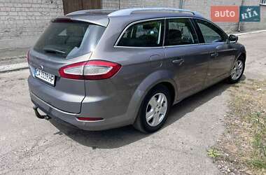 Универсал Ford Mondeo 2011 в 
