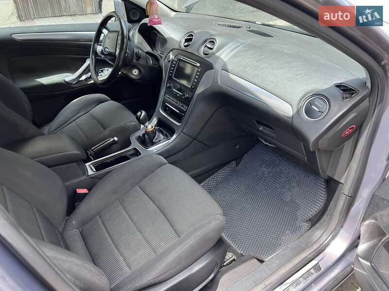 Универсал Ford Mondeo 2011 в Городище