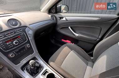 Ліфтбек Ford Mondeo 2013 в 