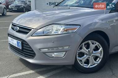 Ліфтбек Ford Mondeo 2013 в 