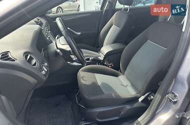 Ліфтбек Ford Mondeo 2013 в 
