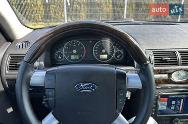 Седан Ford Mondeo 2004 в 