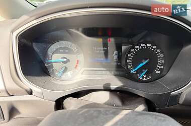 Седан Ford Mondeo 2015 в 