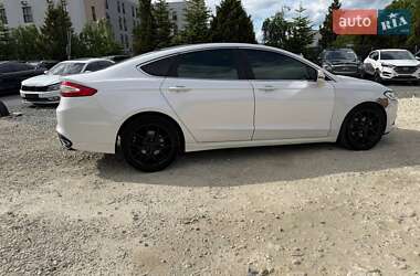 Седан Ford Mondeo 2015 в 