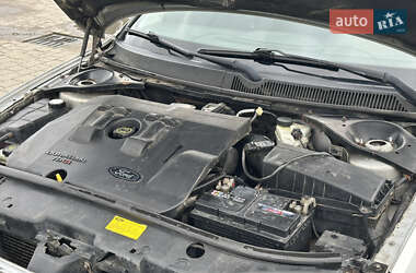 Універсал Ford Mondeo 2004 в 