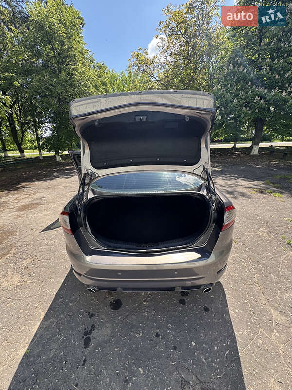 Седан Ford Mondeo 2012 в Гайвороне