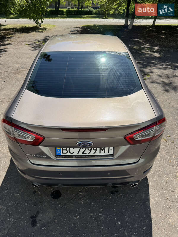 Седан Ford Mondeo 2012 в Гайвороне