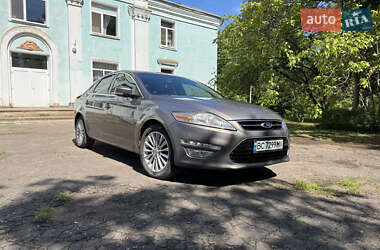 Седан Ford Mondeo 2012 в 
