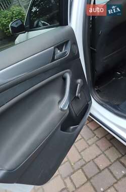 Седан Ford Mondeo 2012 в 