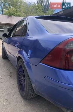 Седан Ford Mondeo 2004 в 