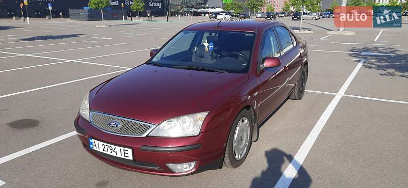 Седан Ford Mondeo 2004 в 