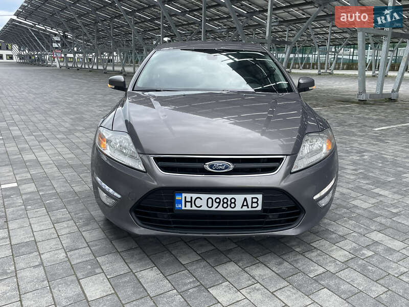 Лифтбек Ford Mondeo 2014 в Львове