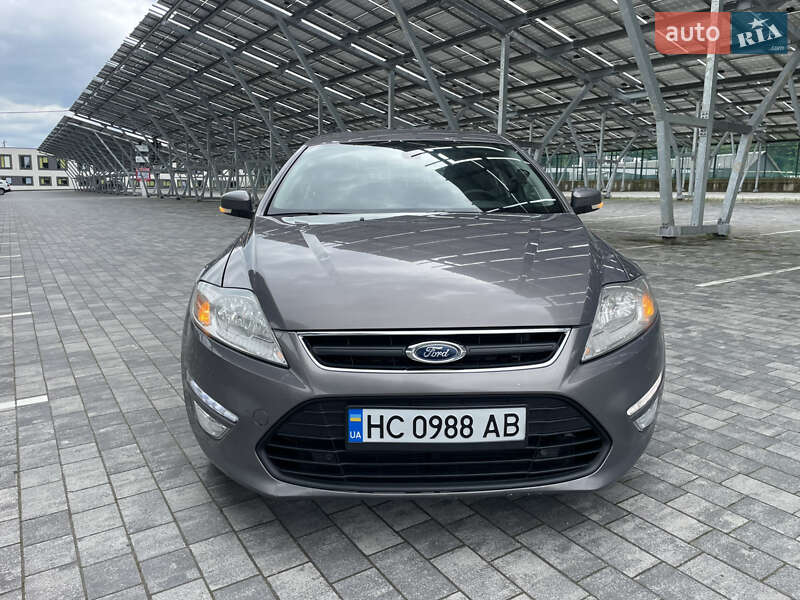 Лифтбек Ford Mondeo 2014 в Львове