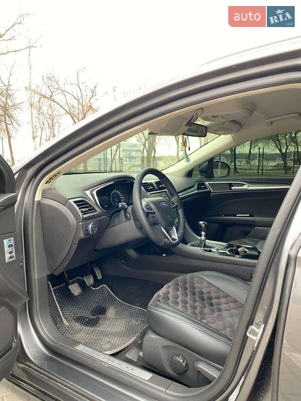 Універсал Ford Mondeo 2015 в Запоріжжі