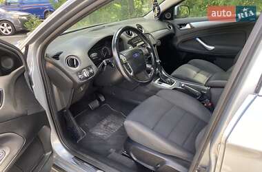 Седан Ford Mondeo 2011 в 
