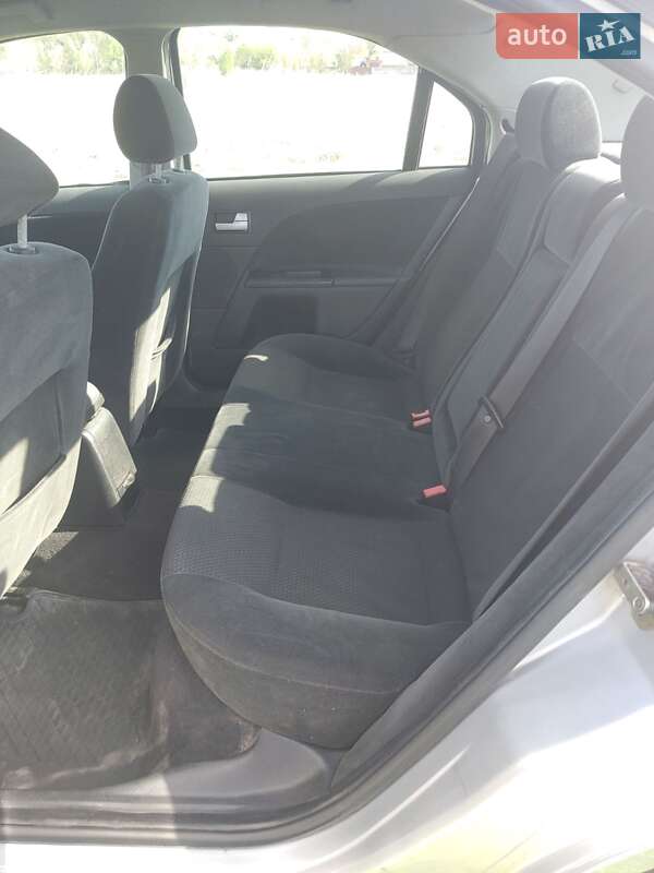 Седан Ford Mondeo 2002 в Золотоноші