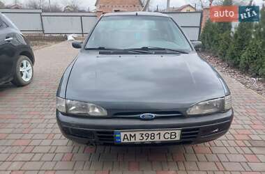 Ліфтбек Ford Mondeo 1993 в 