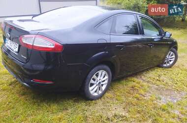 Седан Ford Mondeo 2011 в 