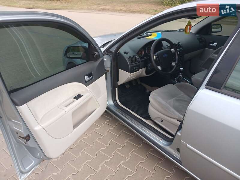 Ford Mondeo 2002