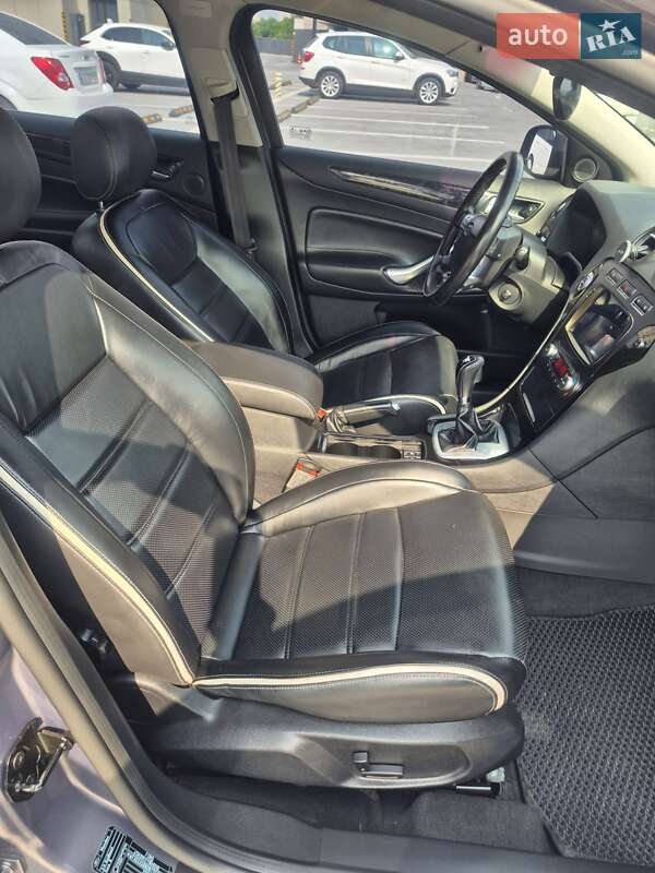 Седан Ford Mondeo 2011 в Киеве