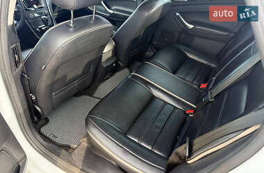 Седан Ford Mondeo 2012 в 