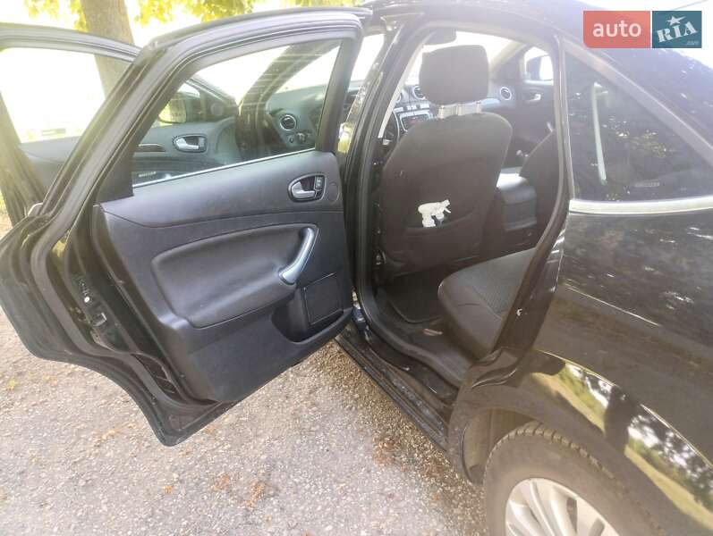 Лифтбек Ford Mondeo 2008 в Ахтырке