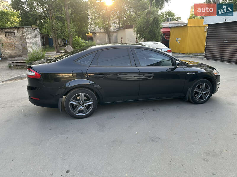 Седан Ford Mondeo 2011 в Дніпрі