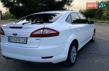 Лифтбек Ford Mondeo 2009 в 