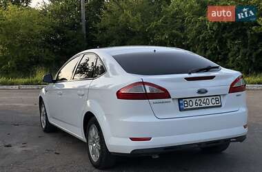 Лифтбек Ford Mondeo 2009 в 