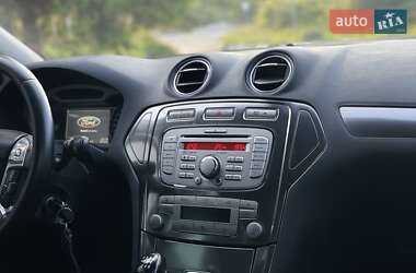 Лифтбек Ford Mondeo 2009 в 