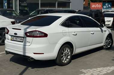 Седан Ford Mondeo 2011 в 